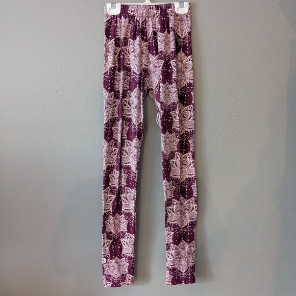 Leggings 5/$50 - Picture 1 of 3